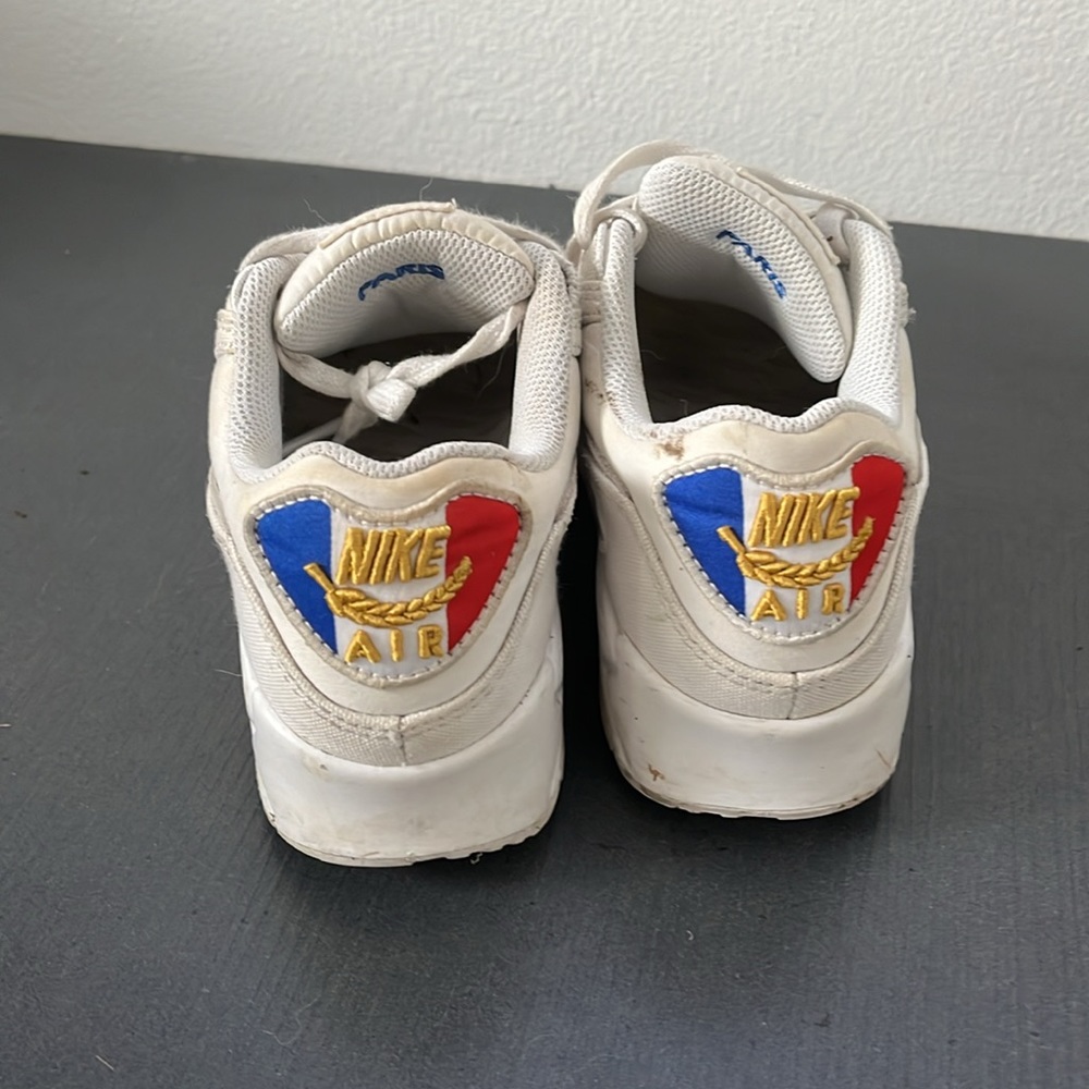 Nike Paris Bakery Air Max